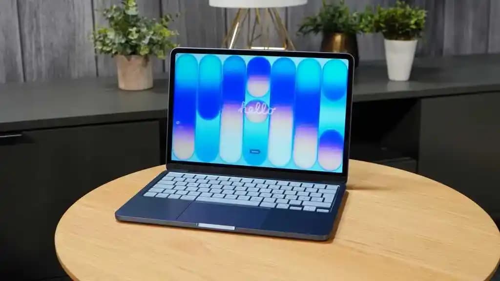 MacBook Neo'nun Uygun Fiyatlı Dizüstü Bilgisayar Pazarındaki Yükselişi ve Windows PC Rekabeti