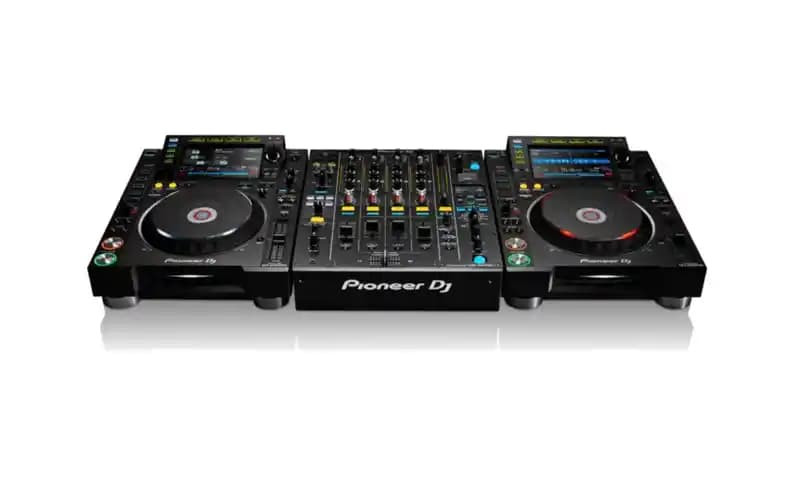 DJ Seti ve Elektronik Aksesuarlarında Güncel Trendler ve Seçim Rehberi