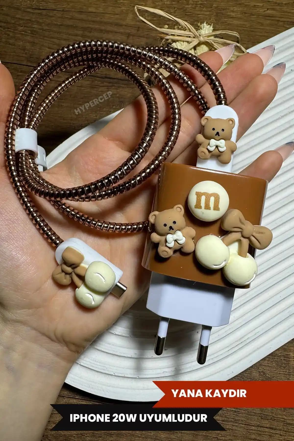 WANNA PROTECT iPhone Şarj Aleti Kılıfı Güç ve Koruma Sağlayan Modern Tasarım