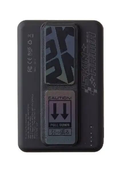 Skinarma Standlı Magsafe Siyah Powerbank 10.000mAh Kablosuz ve Hızlı Şarj Özellikleriyle