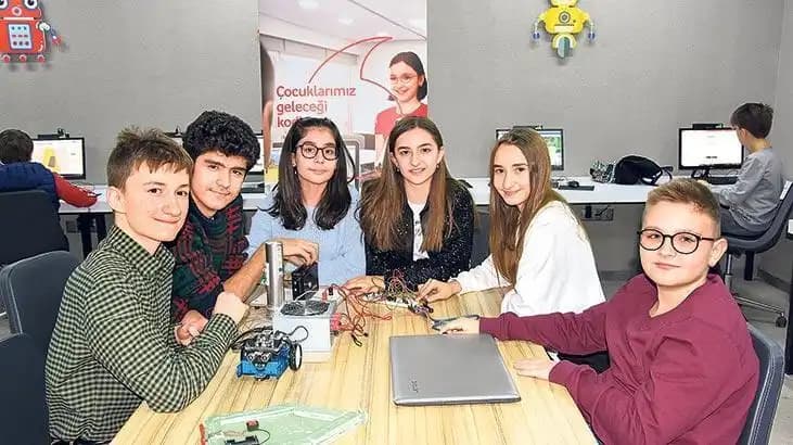 Alzheimer Hastaları İçin Akıllı Teknolojiler ve Yaşlı Bakımında Kullanım Alanları