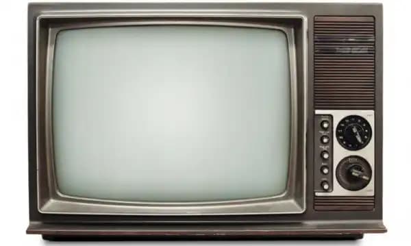 Eski Televizyonların Tarihi ve Günümüzdeki Yeri: Nostalji ve Koleksiyonun Değeri