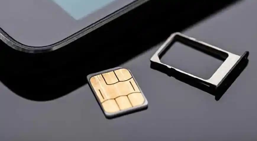 Fiziksel SIM ve Elektronik SIM Teknolojileri Arasındaki Farklar ve Geleceğin Mobil İletişim Trendleri