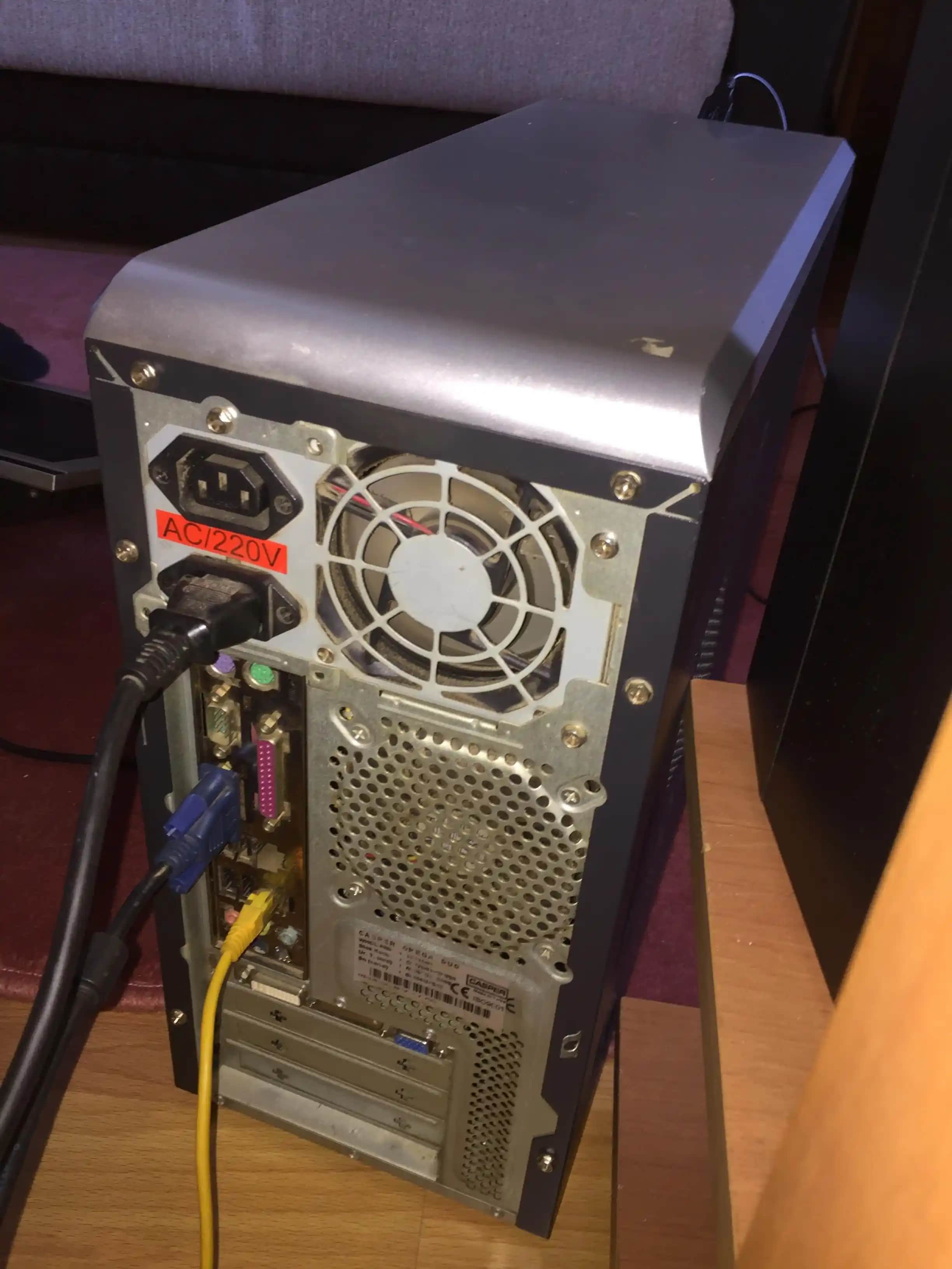 Bilgisayar Açılıyor Ama Ekran Gelmiyor: Sorunların Nedenleri ve Çözüm Yolları