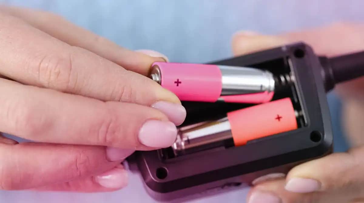 Elektronik Cihazlarda Pil Takma İşlemi ve Dikkat Edilmesi Gerekenler