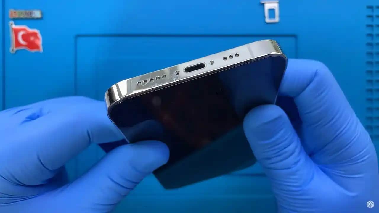 iPhone 12 Şarj Soketi Değişimi: Güvenilir ve Hızlı Onarım Çözümleri