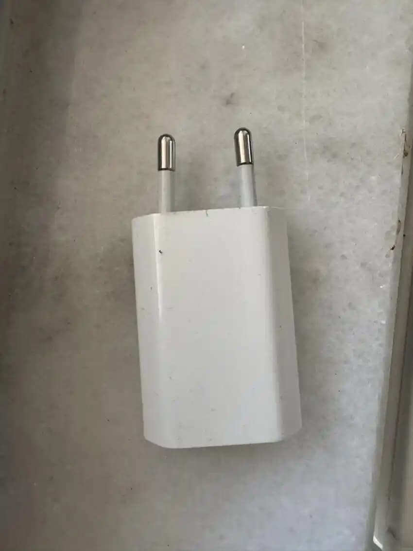 iPhone Şarj Başlıkları: Güç ve Hızlı Şarj Teknolojilerinin Güncel Durumu