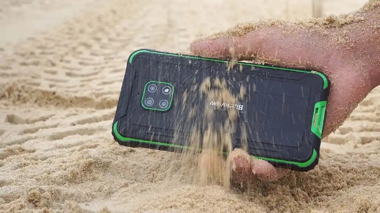 Suya ve Toza Dayanıklı Akıllı Telefonlar: Günümüz Teknolojisinde Güvenilirlik ve Dayanıklılık