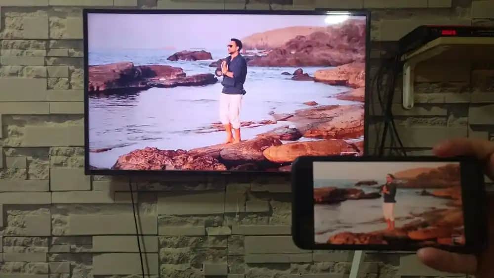 Telefon Ekranını TV’ye Yansıtma Yöntemleri ve Detaylı Rehber