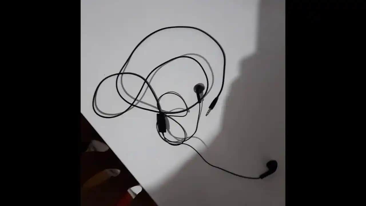 Telefon Ses Sorunu Çözüm Rehberi: Kulaklıktan Ses Geliyor Hoparlörden Gelmiyor