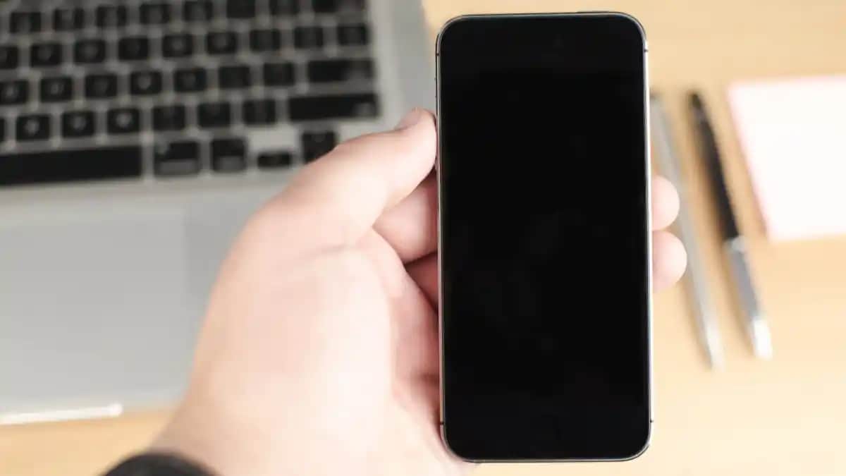 Telefonun Kendi Kendine Kapanma Nedenleri ve Çözüm Yolları