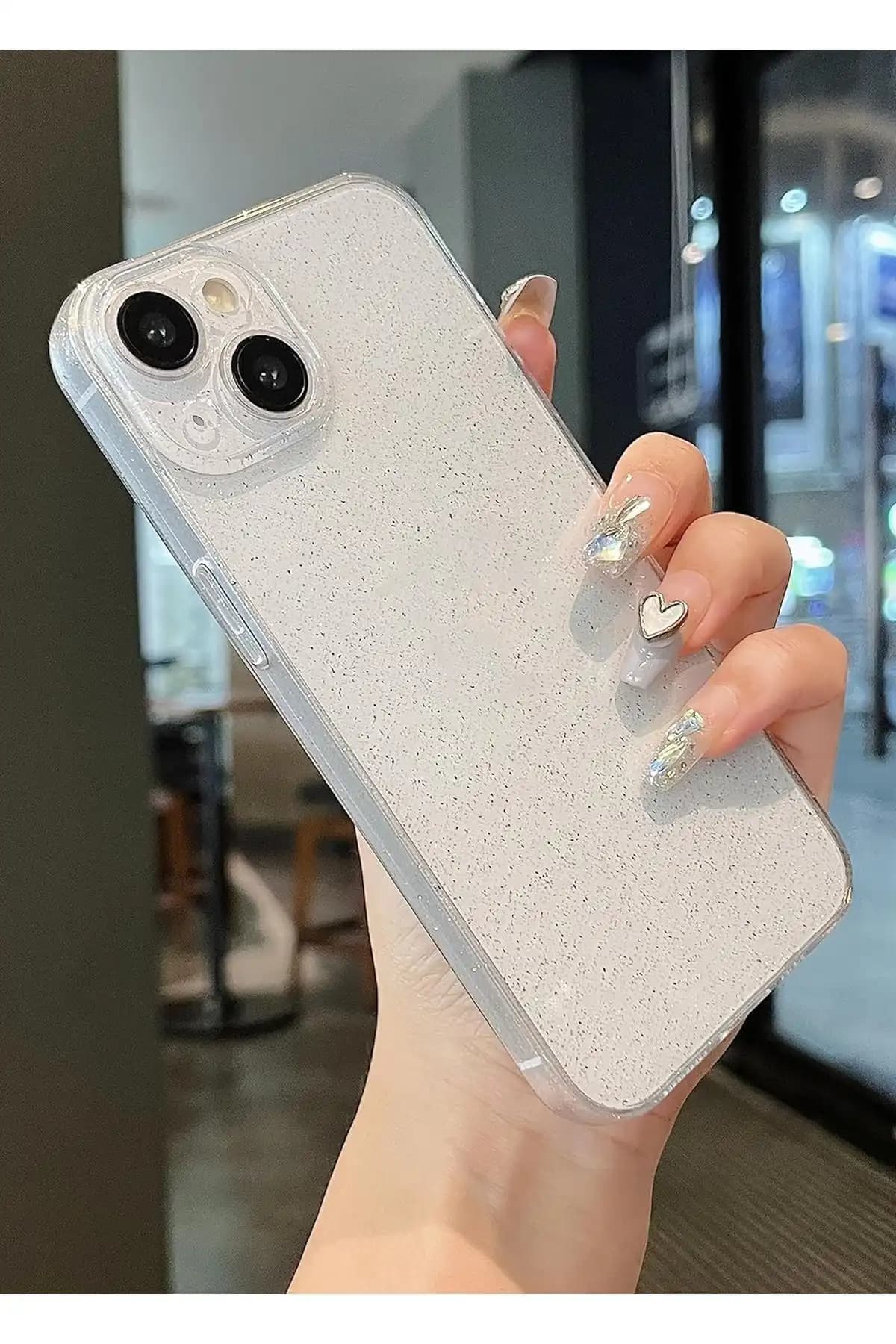 iPhone 15 için 3GEN CASE ve KVK PRIVACY Kılıf Karşılaştırması 2