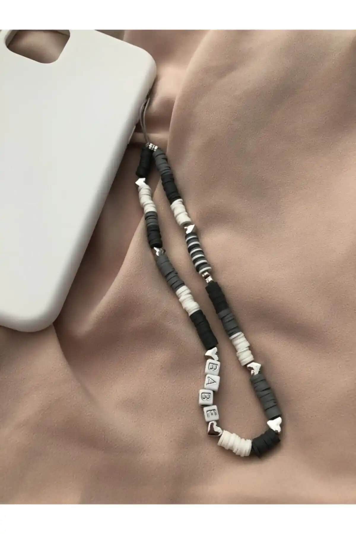 Tekno Mobiles Babe Yazılı Renkli Fimo Telefon Charmı: Şık ve Dayanıklı Telefon Aksesuarı