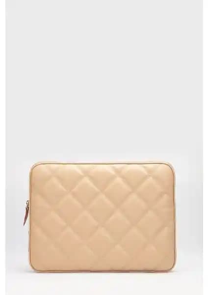 MacBook Air Pro 13 ve 14 İnç Kılıfları Karşılaştırması: Şıklık ve Koruma Özellikleri