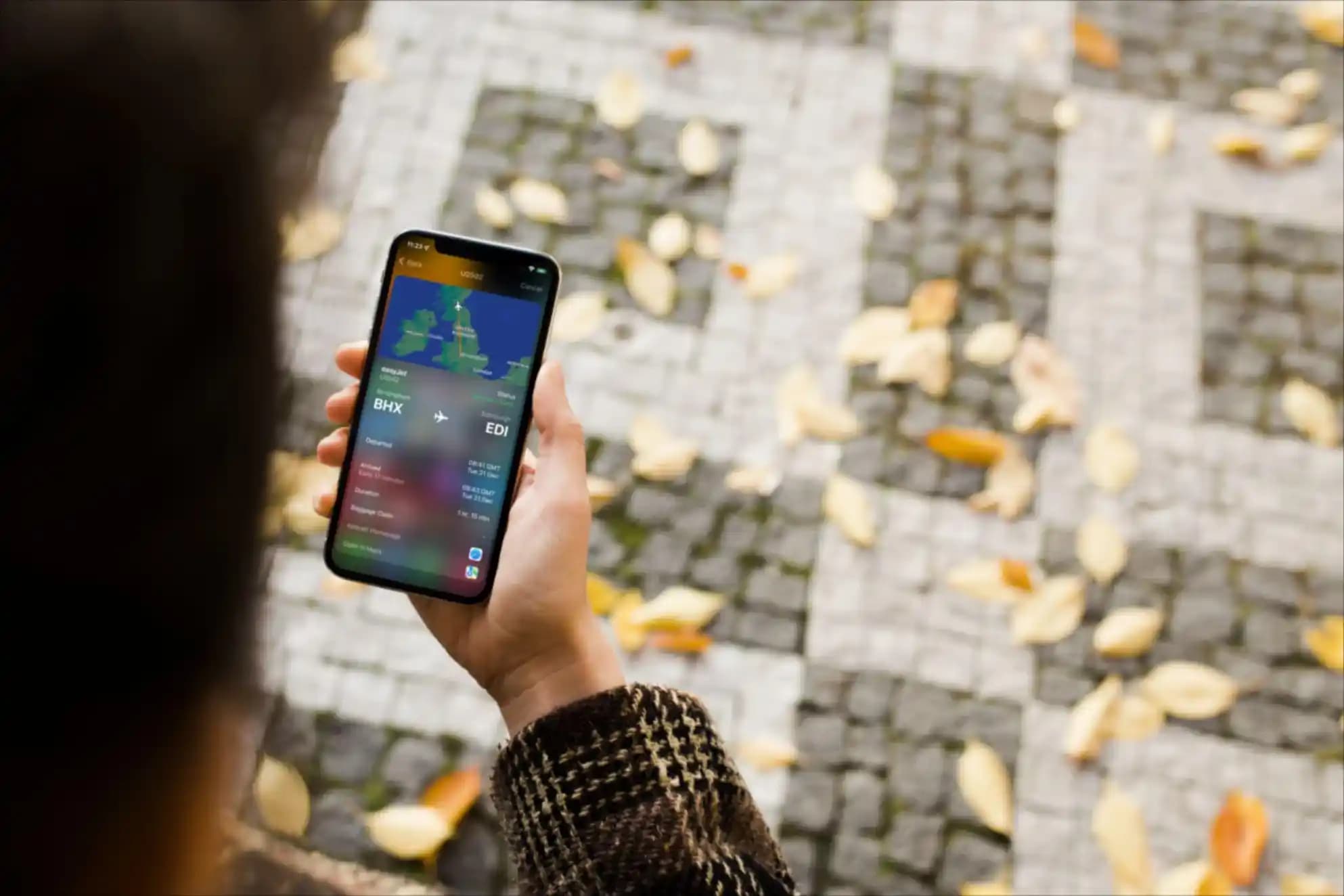 iPhone'da Uçuş Takibi: Mesajlar ve Spotlight ile Ek Uygulama Gerektirmeden Uçuş Bilgilerine Erişim