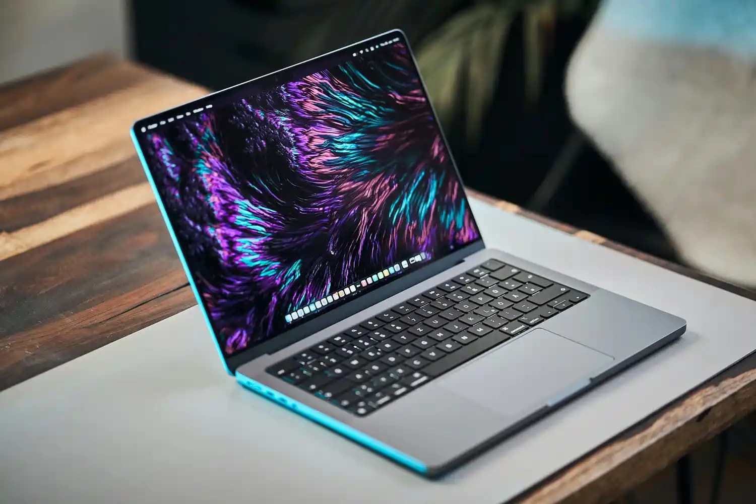 MacBook Neo Klavyesi: Üst Kasadan Bağımsız Değişim ve Onarım Kolaylığı Sağlayan Yenilik
