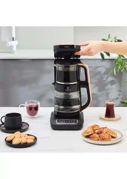 Karaca Robotea Pro 4 in 1 ve Connect 4 in 1 Konuşan Cam Çay Makinesi Karşılaştırması