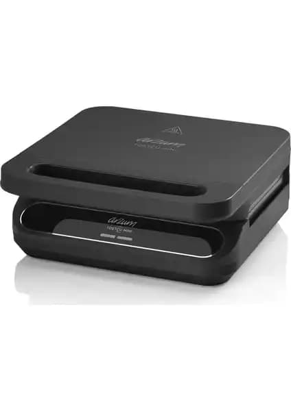 Mini Tost Makinesi Karşılaştırması: Arzum Ar2052-S ve Tuğra Mini 1800 W Özellikleri