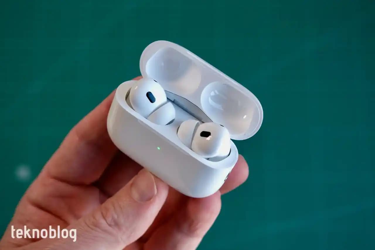 Apple AirPods Pro 3: Aktif Gürültü Engelleme, Kalp Atış Hızı Sensörü ve Canlı Çeviri Özellikleri