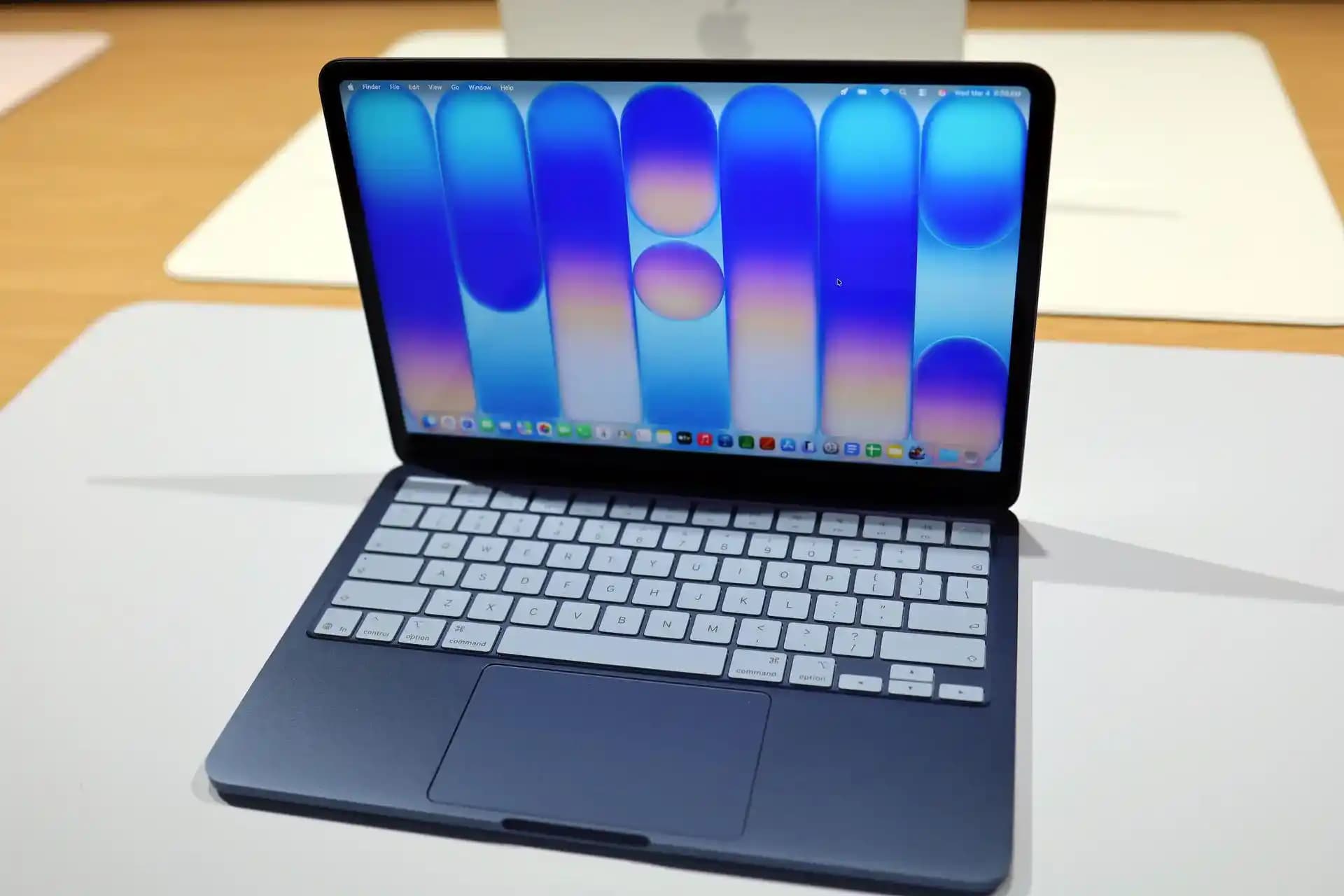 Apple MacBook Neo: Genç ve Uygun Fiyatlı Yeni Nesil Dizüstü Bilgisayarın İsimlendirme Stratejisi