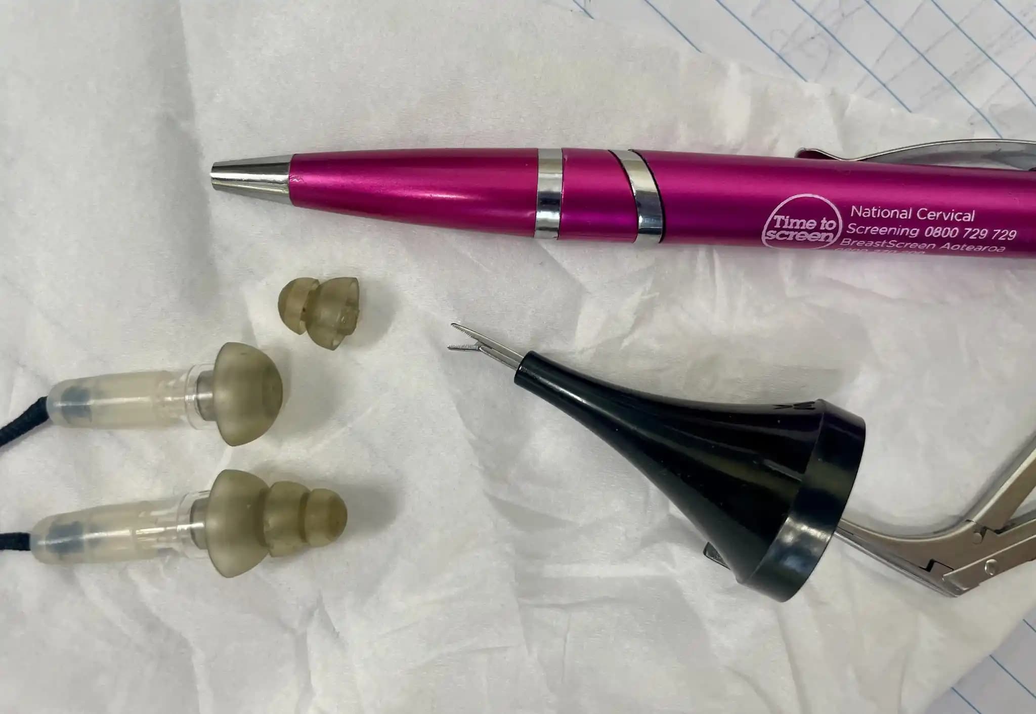 Derin IEM Kulaklık Uçlarının Kopması ve Kulak Kanalında Yönetimi Hakkında Bilgi