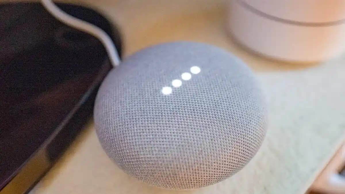 Google Assistant ve Akıllı Ev Sistemlerinde İşlevsellik Sorunları ve Kullanıcı Endişeleri