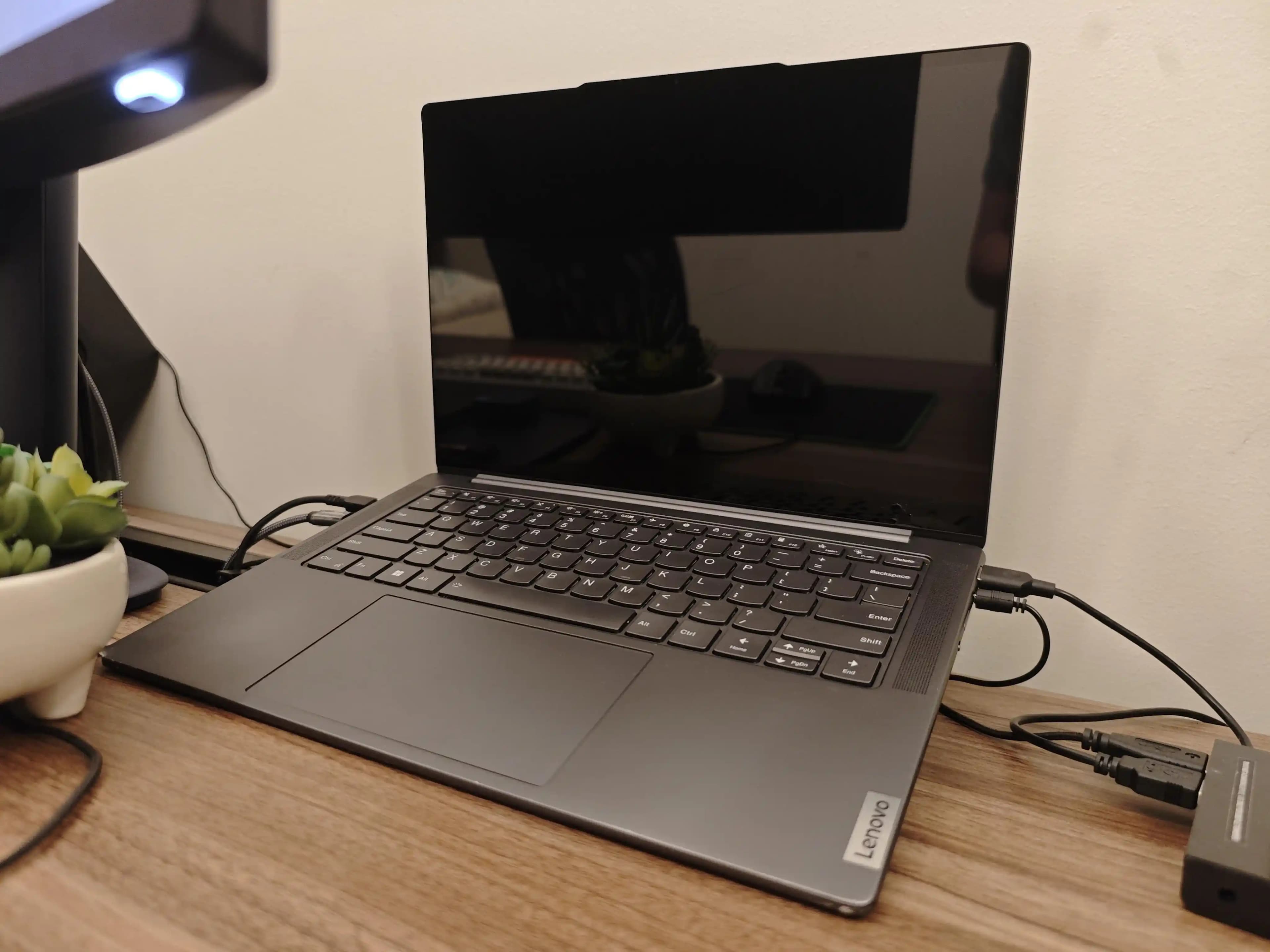 Lenovo Slim Pro 7 ve Gigabyte Aero 16: Performans ve Pil Ömrü Dengesi Üzerine Karşılaştırma