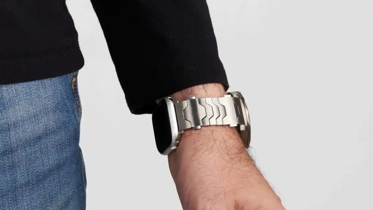 Rolex Altında Apple Watch Gizleyen Çift Yüzlü Saat Kayışlarının Tasarımı ve Kullanıcı Deneyimi