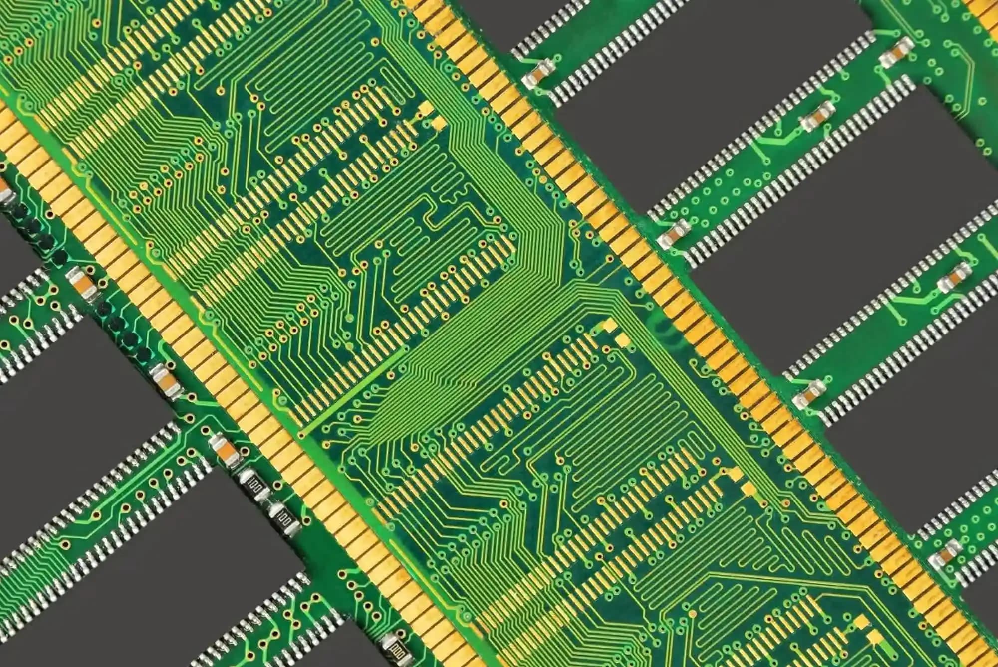 Samsung ve SK Hynix'in DRAM Fiyatlarındaki Yüzde 70'e Varan Artışın Sebepleri ve Etkileri