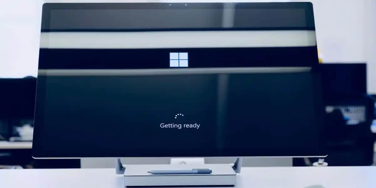 Bilgisayar Siyah Ekran Sorunu: Donanım ve Yazılım Çözüm Yöntemleri