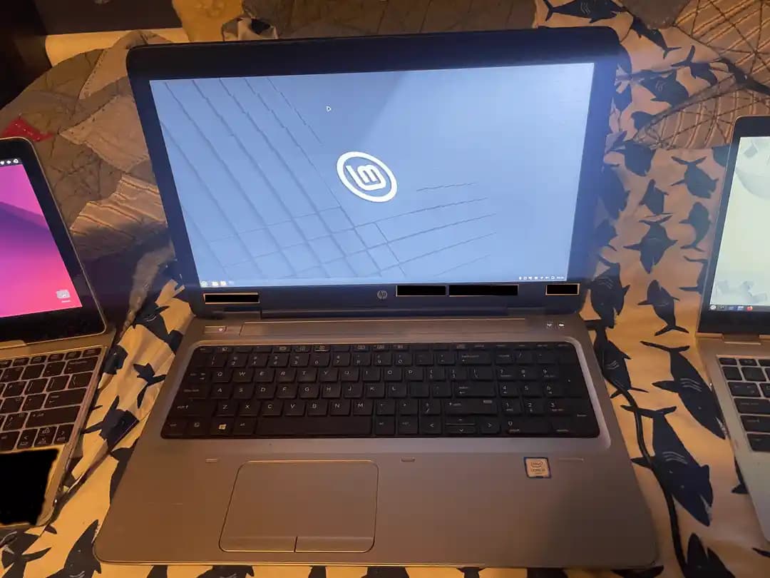 Windows 11 Uyumluluğu ve Eski HP Dizüstü Bilgisayarlarda Linux Alternatifleri Üzerine İnceleme