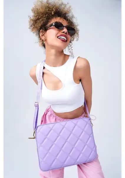 Deridense Macbook Air Pro 13 & 14 İnç Kapitone Kılıfı Şıklık ve Koruma Bir Arada