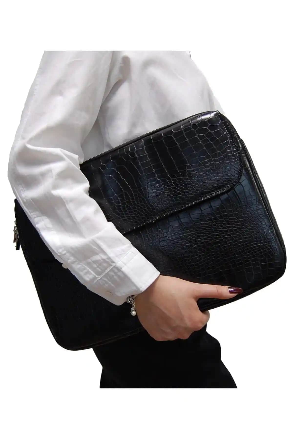 D'VERS Kroko Siyah Unisex MacBook Kılıfı 13-14-15.6 İnç için Şık ve Koruyucu Tasarım