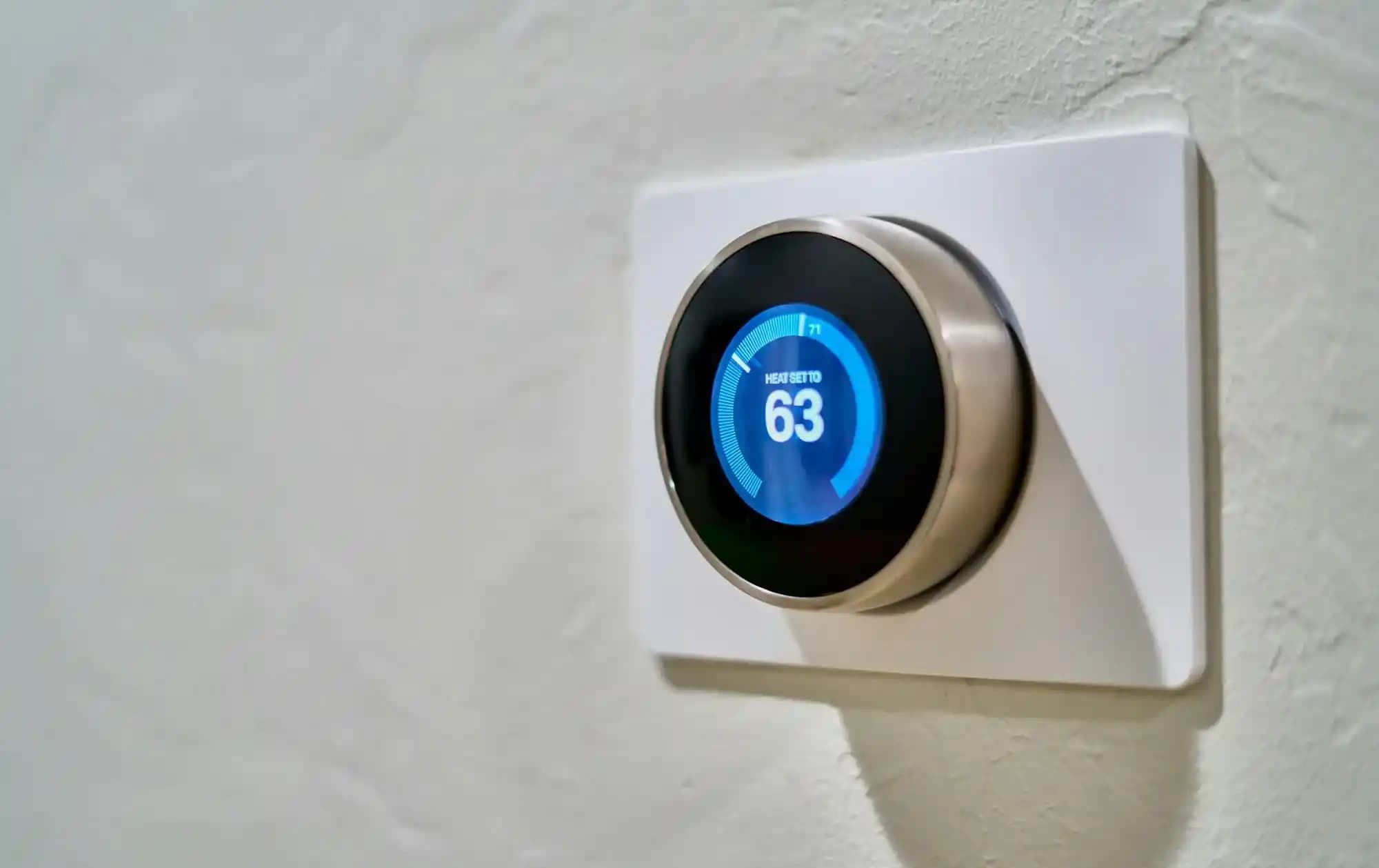 Google Nest Termostatlarının İlk Nesil Desteği Sonlandı: Yerel Kontrol ve Planlanmış Eskime Tartışmaları