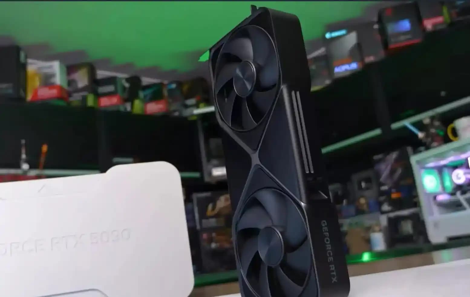 Nvidia RTX 5090 Avrupa'da MSRP Altında, ABD'de Fiyatlar Yüksek ve Teknik Sorunlar Devam Ediyor