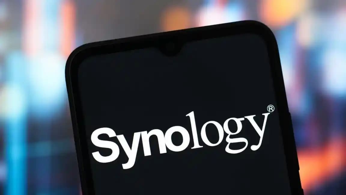 Synology'nin Yeni NAS Modellerinde Sürücü Kısıtlamalarından Geri Adımı ve Pazar Etkileri