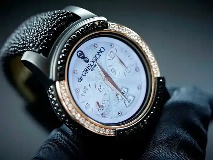 En Pahalı Akıllı Saatler: Teknoloji ve Lüksün Zirvesinde Öne Çıkan Modeller