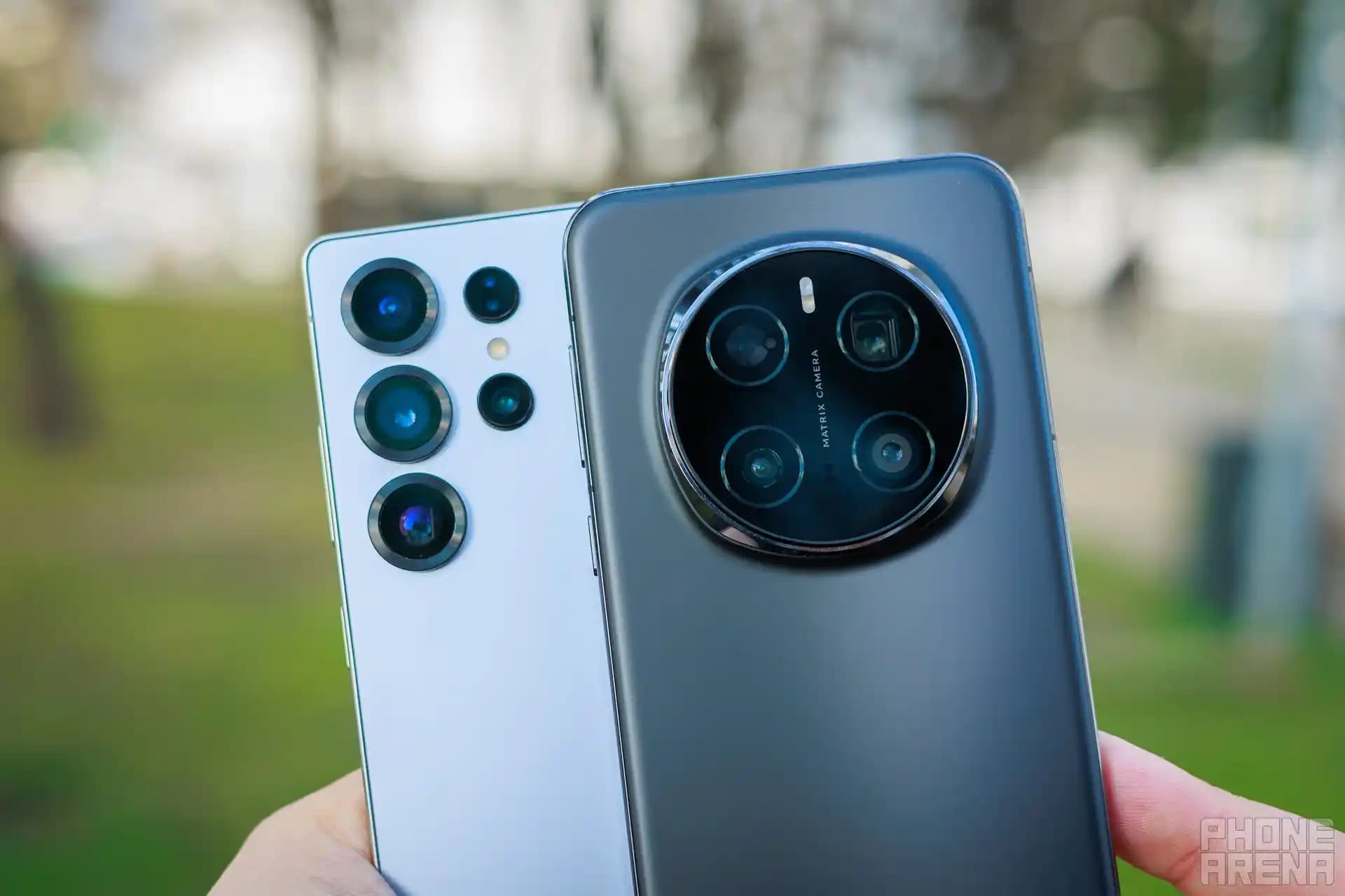 Honor Magic 7 Pro ve Samsung Galaxy S22 Ultra: Üst Düzey Akıllı Telefonların Detaylı Karşılaştırması