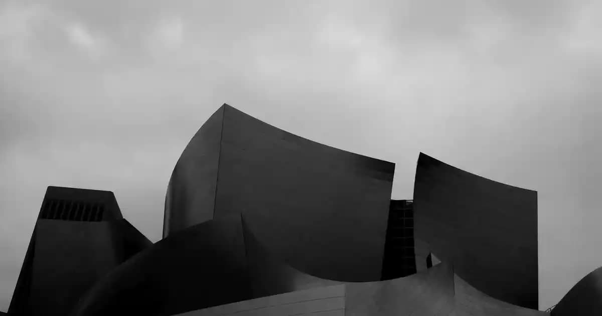 İki iPhone Arasında Bağlantı Kurma Yöntemleri: AirDrop, AirPlay ve Daha Fazlası