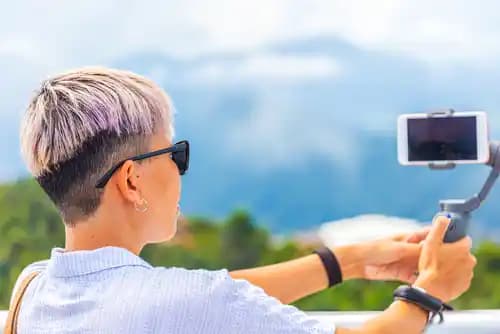 iPhone Pozlama Ayarı: Fotoğraflarınızı Daha Net ve Dengeli Çekmenin Yolları