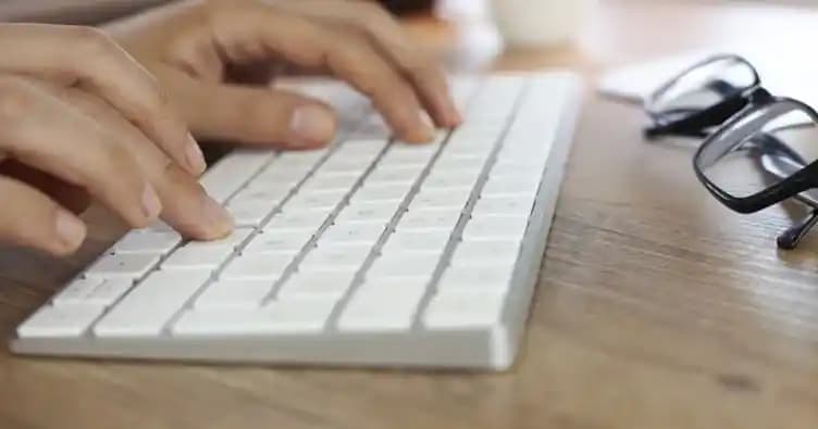 Klavye Kilitlendi Yazmıyor: Nedenleri, Çözümleri ve Önleyici Tedbirler