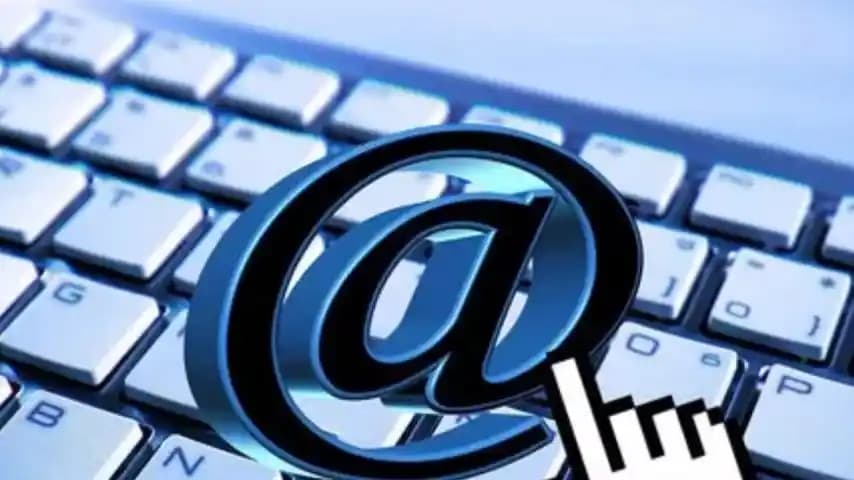 Klavyede Gmail İşareti (@) Nasıl Yapılır? Windows, Mac ve Mobil Cihazlar İçin Rehber