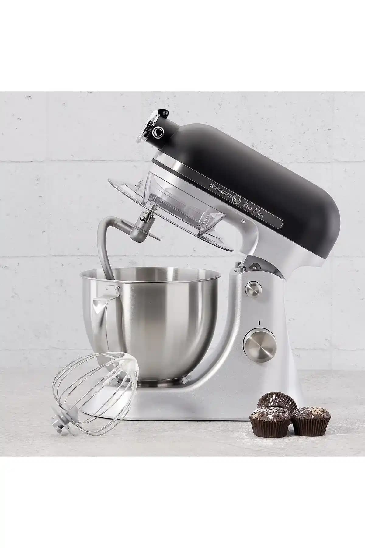 Korkmaz Hamur Makinesi: Dayanıklı, Çok Fonksiyonlu ve Zaman Tasarruflu Mutfak Yardımcısı