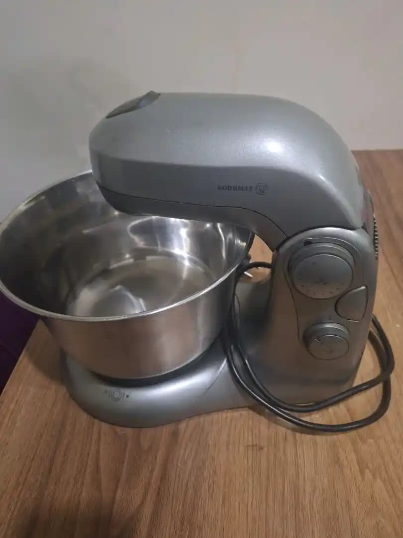 Korkmaz Hamur Yoğurma Makinesi: Güçlü, Dayanıklı ve Kullanımı Kolay Mutfak Yardımcısı