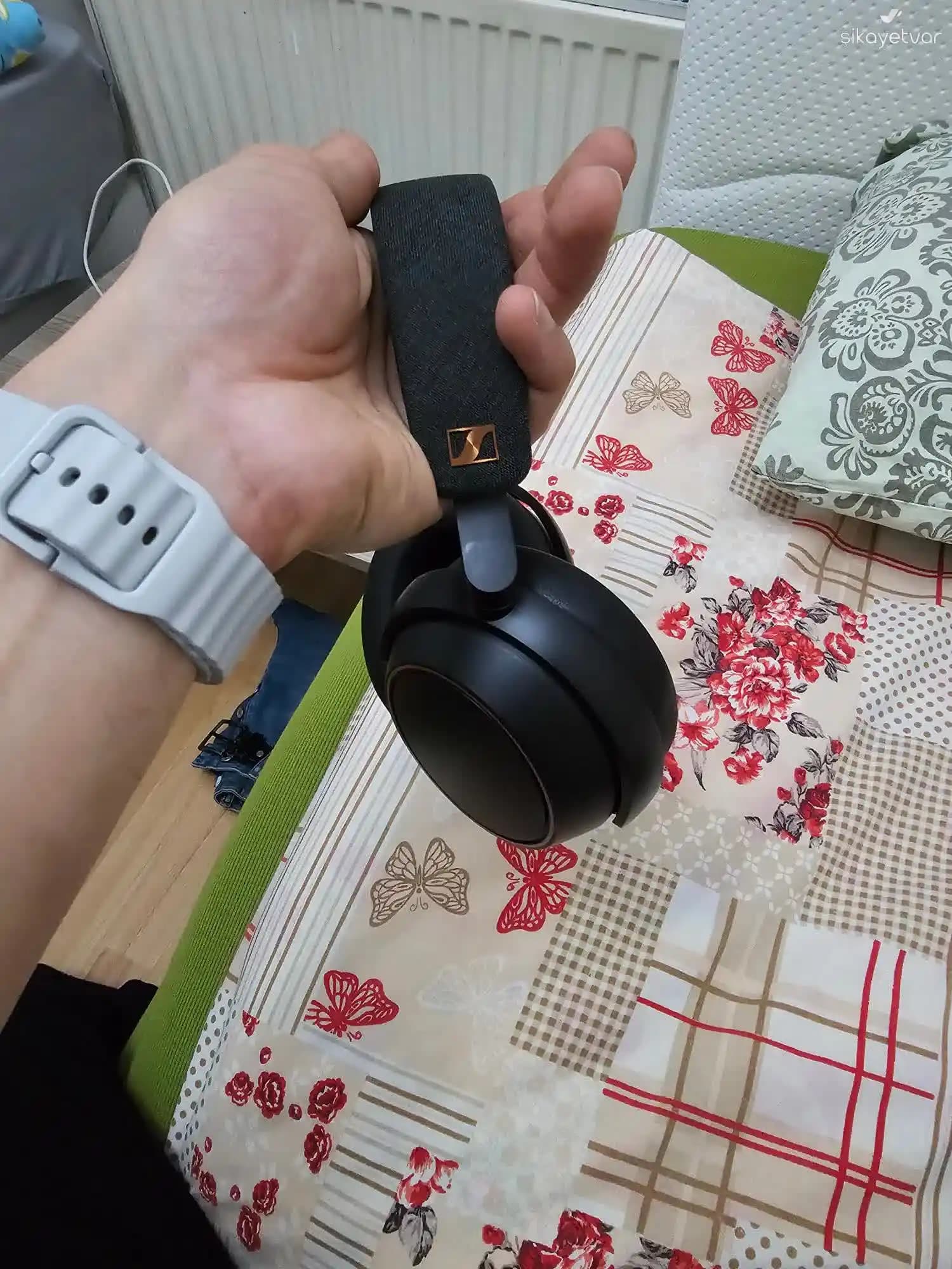 Kulaklık Cızırtı Sorunu: Nedenleri, Teşhisi ve Etkili Çözümleri