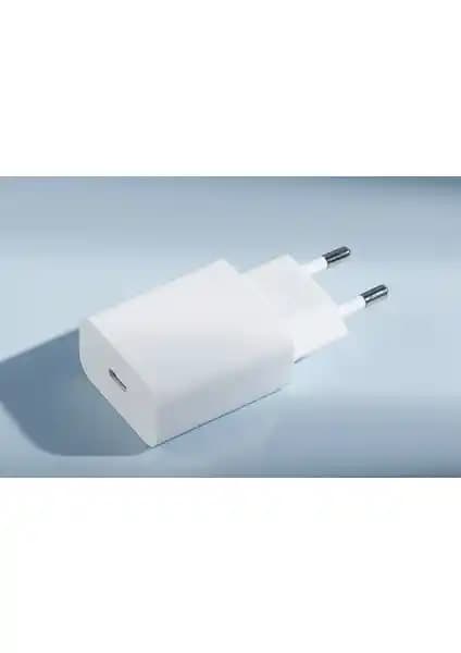 Xiaomi Mi 20 W Hızlı Şarj Cihazı: Güç ve Pratiklik Sunan Type-C Adaptör