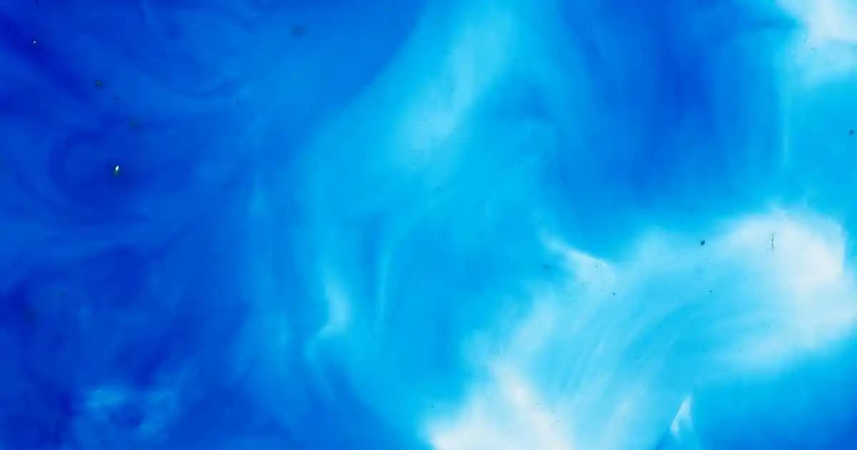 MacBook Air M2 ve M4 Modelleri: Tasarım, Performans ve Pil Ömrü Karşılaştırması