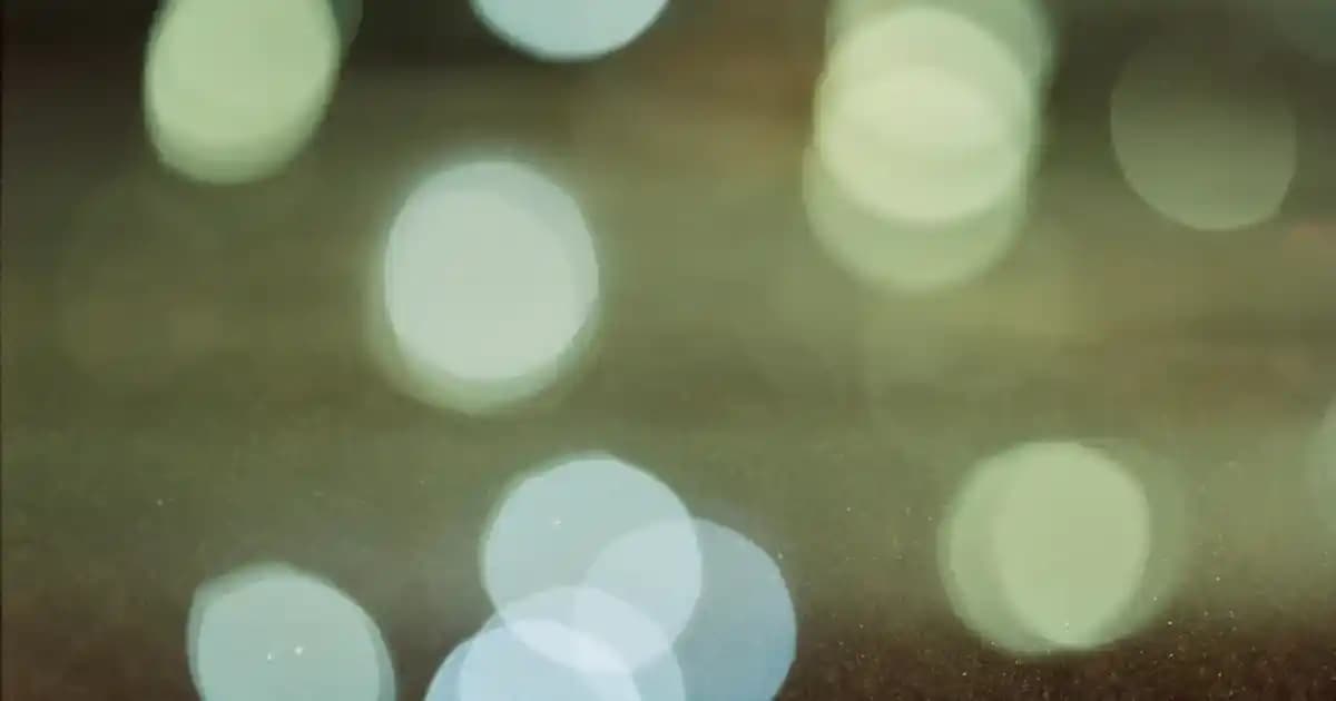 Samsung 55U8000F 55 İnç 4K UHD Televizyon: Yüksek Çözünürlük ve Akıllı Özellikler