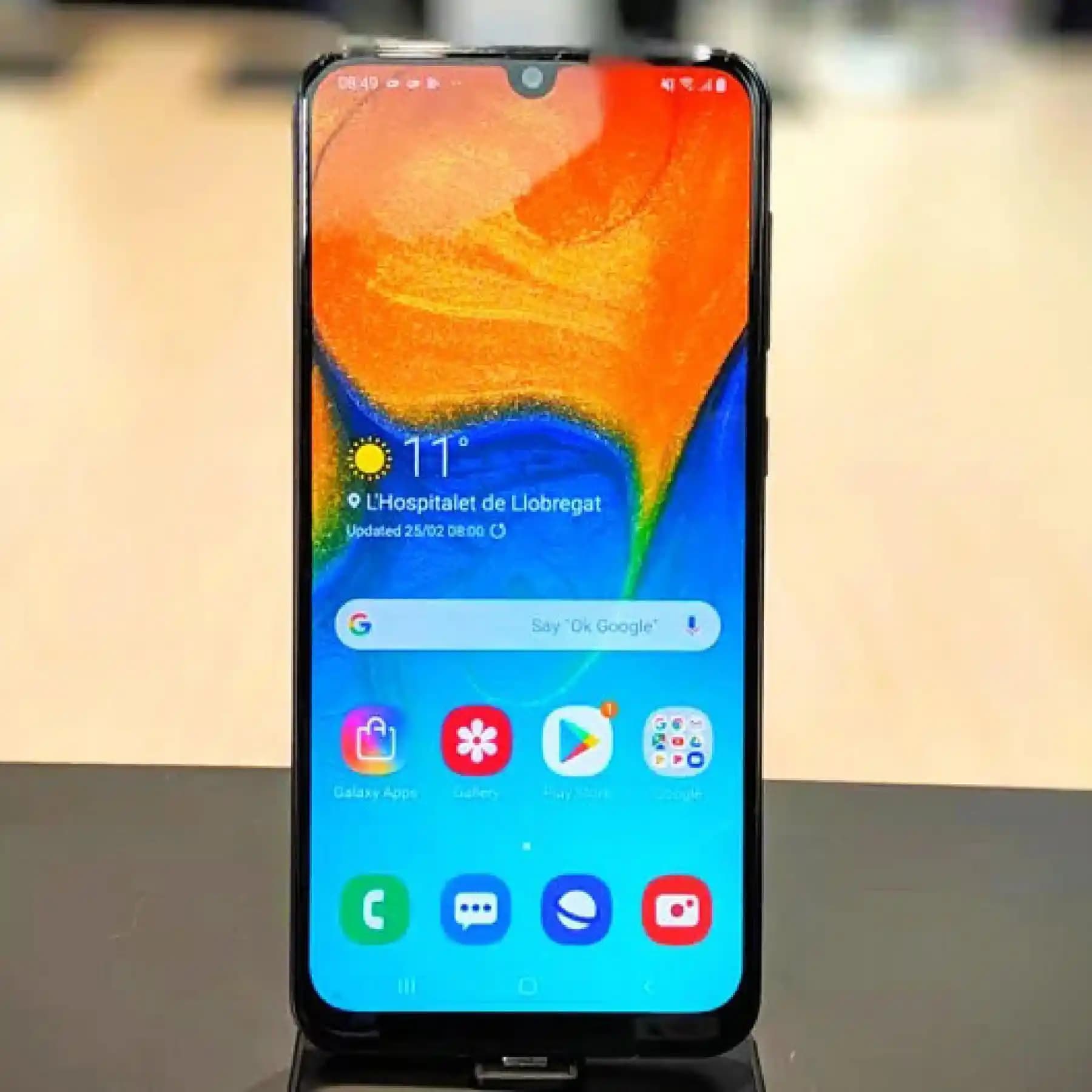 Samsung Galaxy A30: Orta Segmentte Dengeli Performans ve Şık Tasarımın Adresi