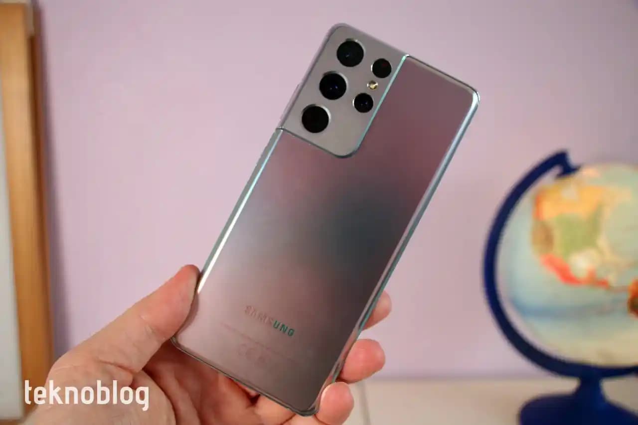 Samsung Yeni Telefon Modelleri 2024: Galaxy S22, Z Fold 4 ve A54 Teknolojik İncelemesi